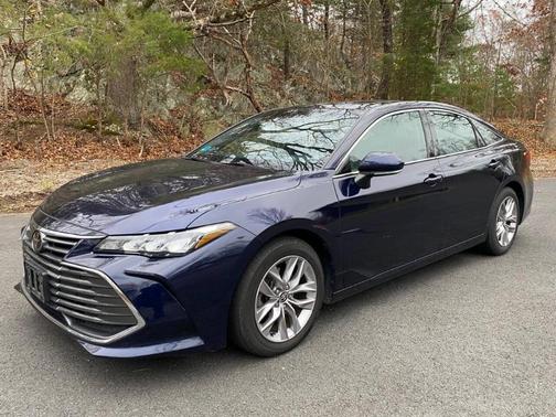 2021 Toyota Avalon XLE