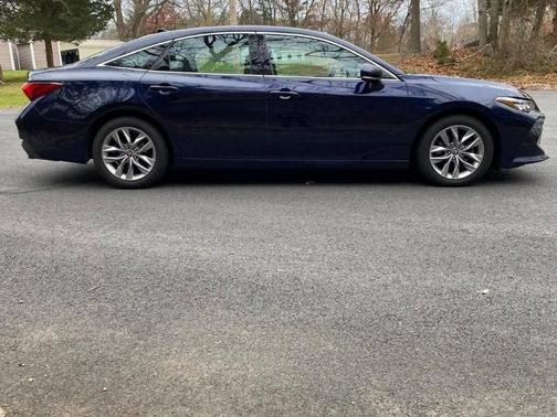 2021 Toyota Avalon XLE