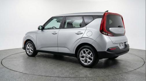 Steel Gray 2025 Kia Soul LX
