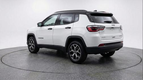 Bright White Clearcoat 2025 Jeep Compass Limited