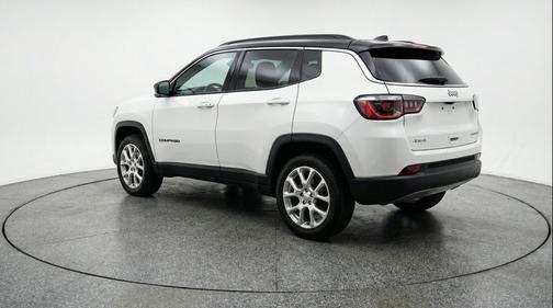 Bright White Clearcoat 2025 Jeep Compass Limited