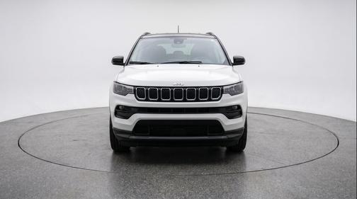 Bright White Clearcoat 2025 Jeep Compass Limited