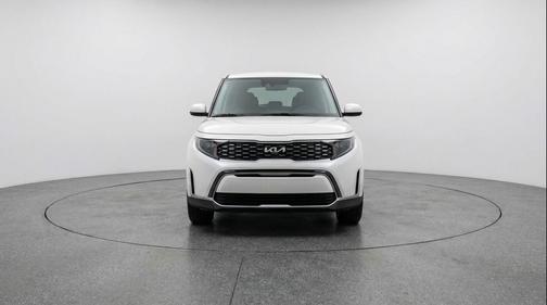 Snow White Pearl 2025 Kia Soul LX