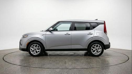 Steel Gray 2025 Kia Soul LX