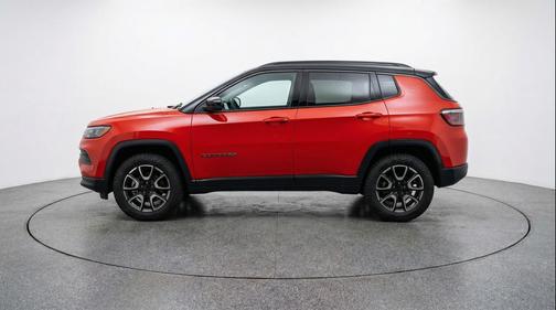 Red Hot Pearlcoat 2025 Jeep Compass Trailhawk