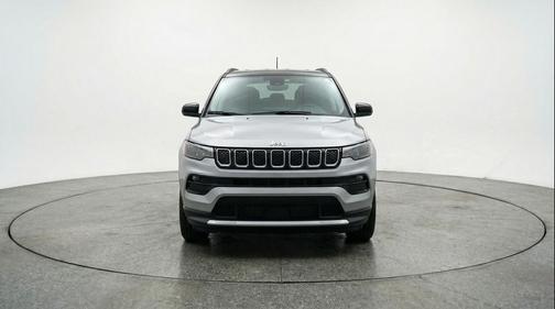 Silver Zynith Metallic Clearcoat 2025 Jeep Compass Limited