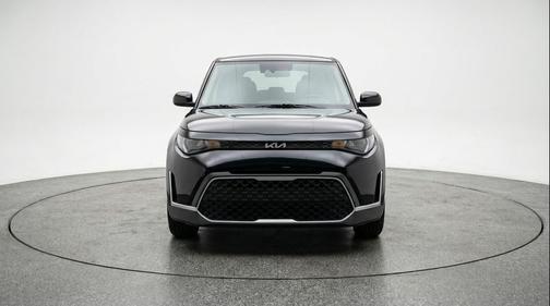 Fusion Black 2025 Kia Soul LX