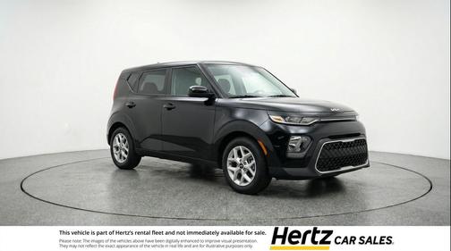 Fusion Black 2025 Kia Soul LX
