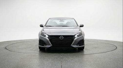 Gun Metallic 2025 Nissan Altima SV FWD
