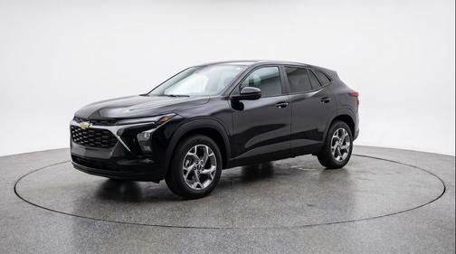 Mosaic Black Metallic 2025 Chevrolet Trax LT