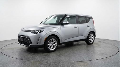 Steel Gray 2025 Kia Soul LX