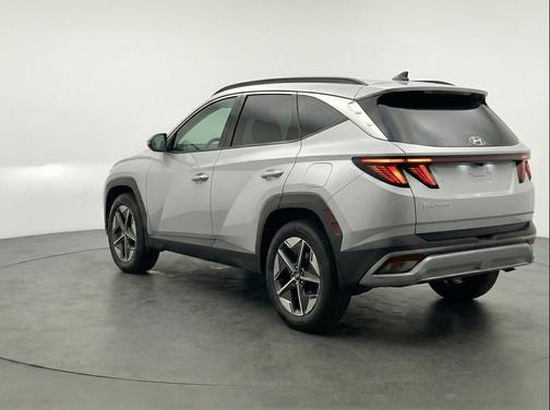 Shimmering Silver 2025 Hyundai TUCSON SEL