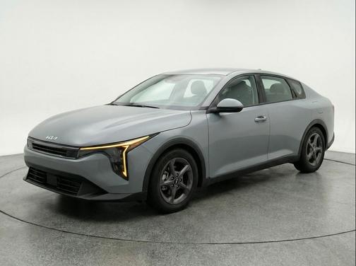 Morning Haze 2025 Kia K4 LXS