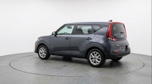 Gravity Gray 2025 Kia Soul LX