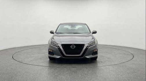 Gun Metallic 2025 Nissan Altima SV FWD