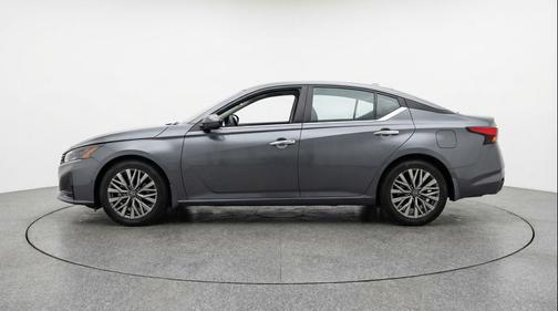 Gun Metallic 2025 Nissan Altima SV FWD