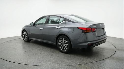 Gun Metallic 2025 Nissan Altima SV FWD