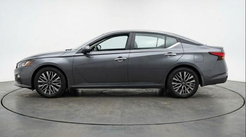Gun Metallic 2025 Nissan Altima SV FWD