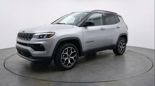 Silver Zynith Metallic Clearcoat 2025 Jeep Compass Limited