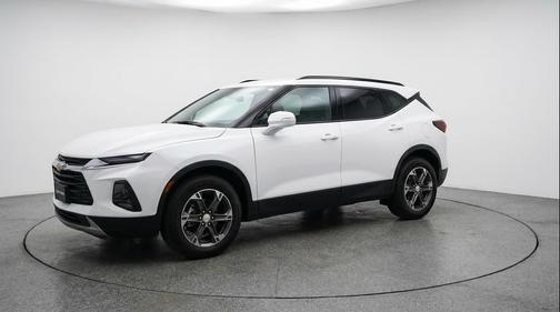 Summit White 2025 Chevrolet Blazer 2LT