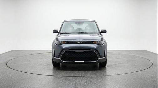 Gravity Gray 2025 Kia Soul LX