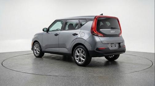 Gravity Gray 2025 Kia Soul LX