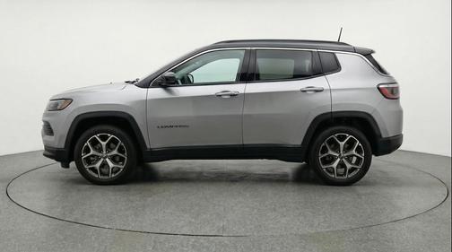 Silver Zynith Metallic Clearcoat 2025 Jeep Compass Limited