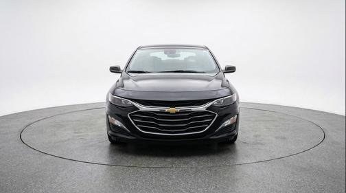 Mosaic Black Metallic 2024 Chevrolet Malibu FWD 1LT