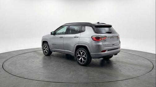 Silver Zynith Metallic Clearcoat 2025 Jeep Compass Limited