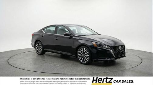 Super Black 2025 Nissan Altima SV FWD