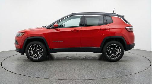 Red Hot Pearlcoat 2025 Jeep Compass Trailhawk