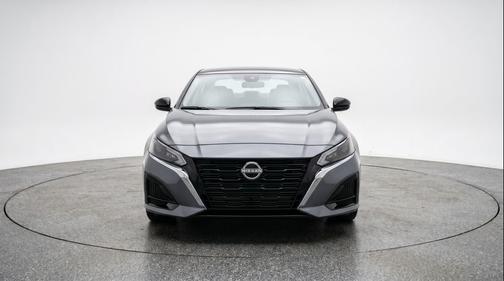 Gun Metallic 2025 Nissan Altima SV FWD