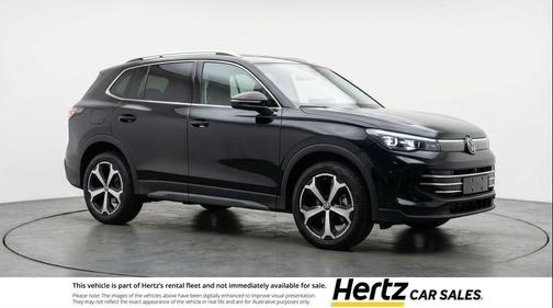 deep black pearl 2026 Volkswagen Tiguan 2.0T SE