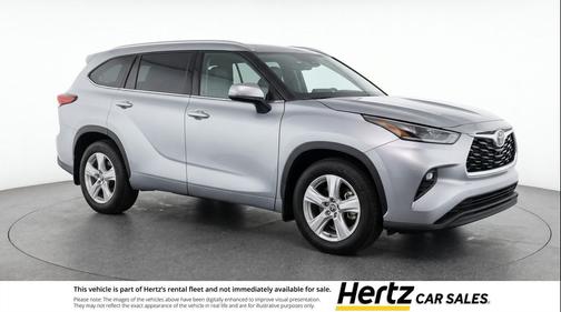 Celestial Silver Metallic 2025 Toyota Highlander LE