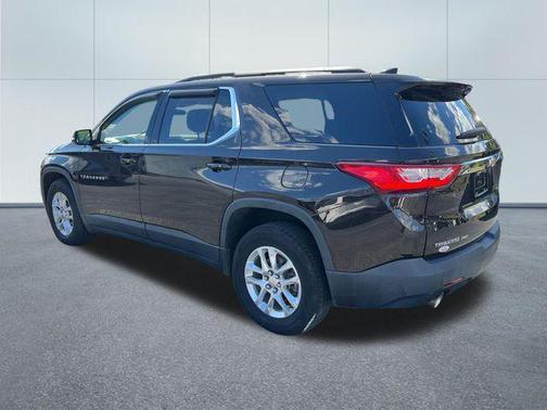 Havana Brown Metallic 2019 Chevrolet Traverse LT Cloth