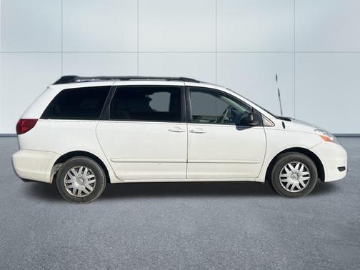 2008 Toyota Sienna LE
