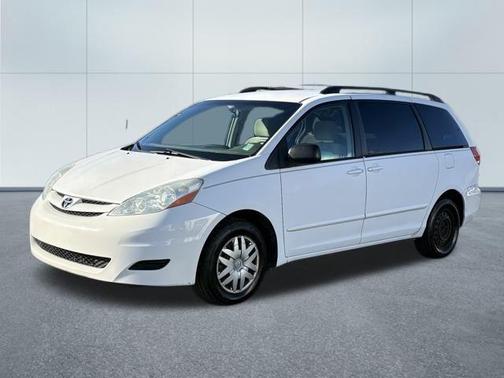 2008 Toyota Sienna LE