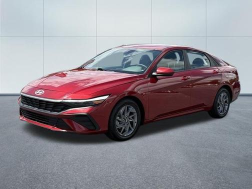 Red 2024 Hyundai ELANTRA SEL