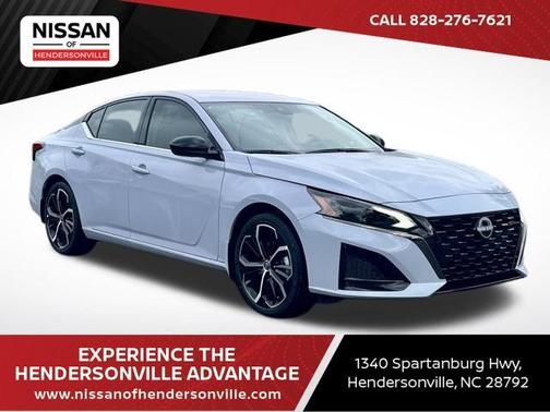 2025 Nissan Altima SR