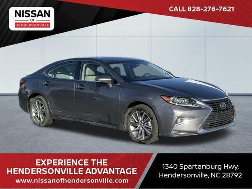 2017 Lexus ES 300h Base