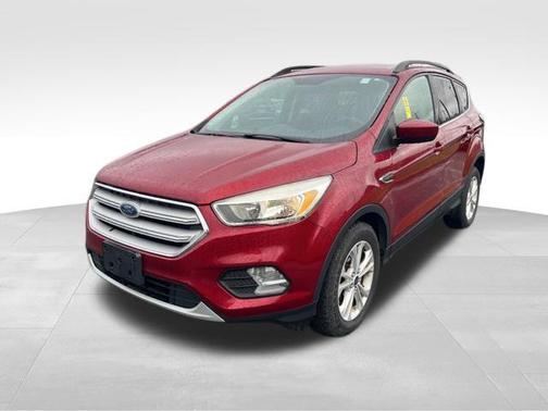 Ruby Red Metallic 2018 Ford Escape SE