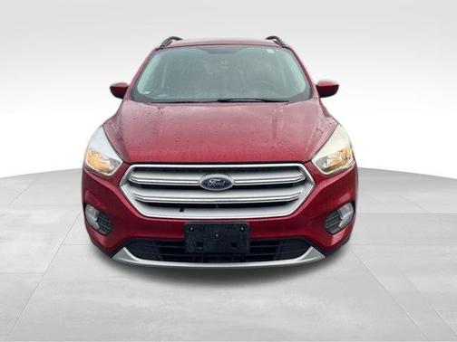 Ruby Red Metallic 2018 Ford Escape SE