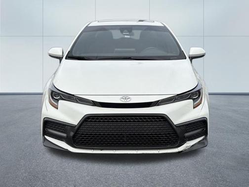 Blizzard Pearl 2021 Toyota Corolla SE