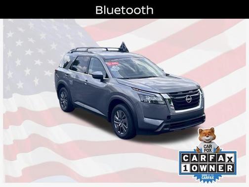 2024 Nissan Pathfinder SV