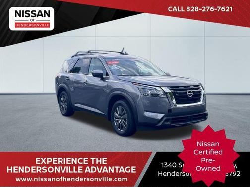 2024 Nissan Pathfinder SV
