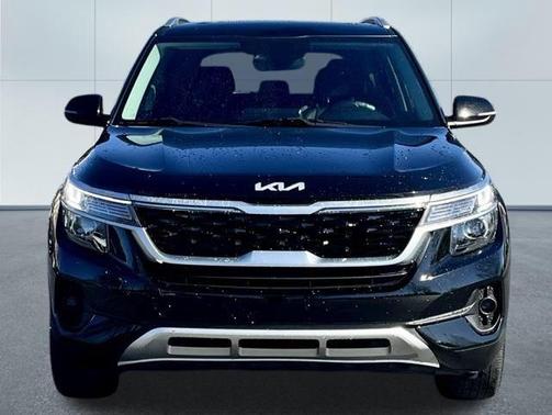 2022 Kia Seltos EX