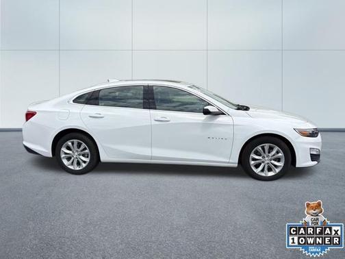 Summit White 2024 Chevrolet Malibu FWD 1LT