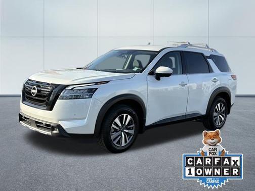 2023 Nissan Pathfinder SL 4WD