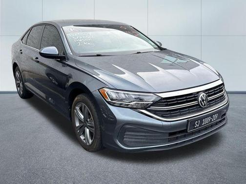 Platinum 2022 Volkswagen Jetta 1.5T SE