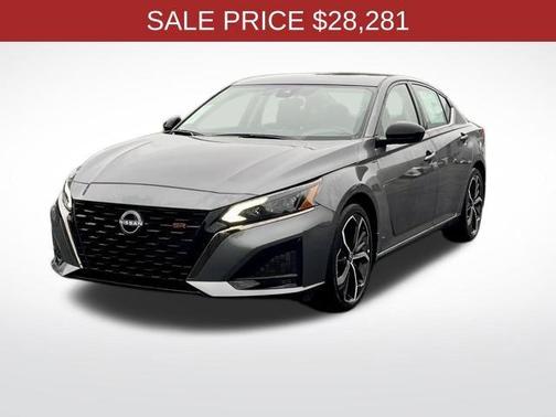 2025 Nissan Altima SR
